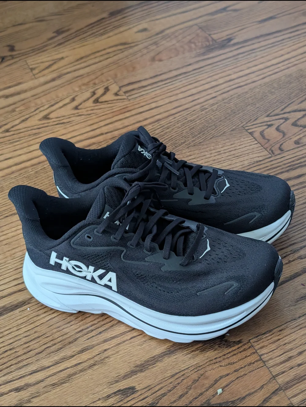 HOKA Clifton 10